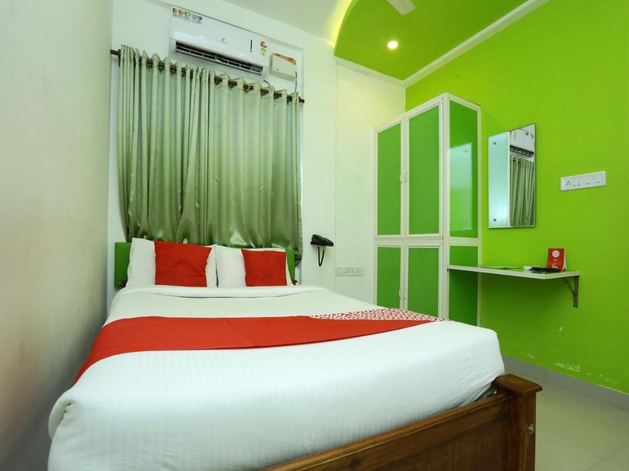 Oyo 9557 Near Kims Hospital Hotel Thiruvananthapuram Exterior photo