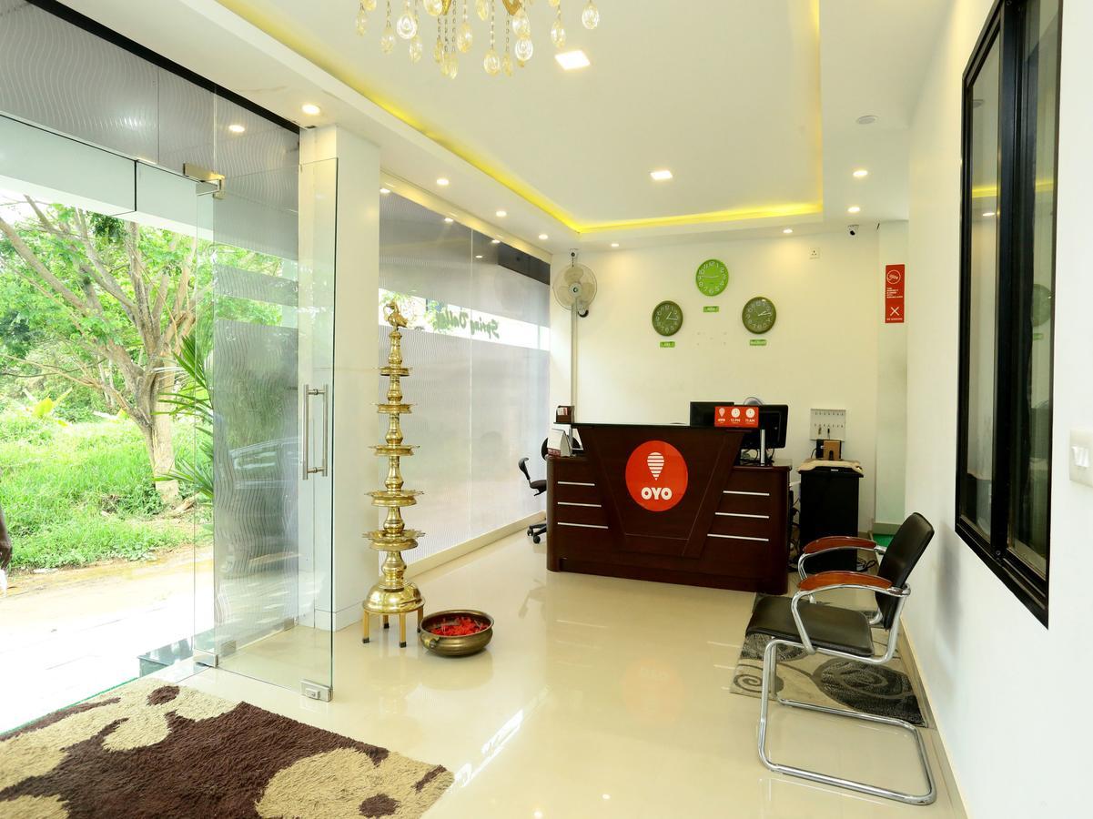 Oyo 9557 Near Kims Hospital Hotel Thiruvananthapuram Exterior photo