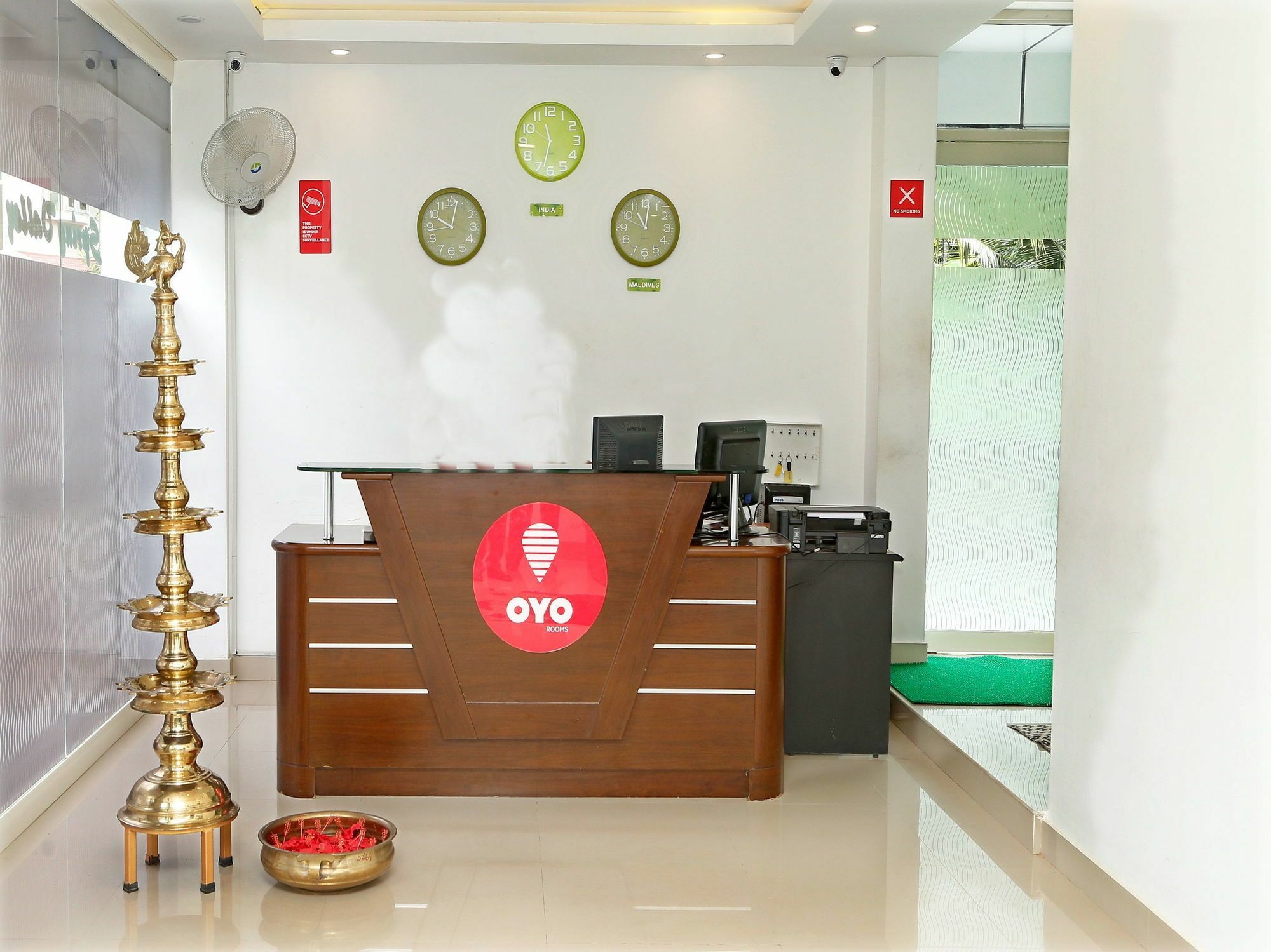 Oyo 9557 Near Kims Hospital Hotel Thiruvananthapuram Exterior photo